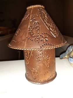 Tealight candle holder