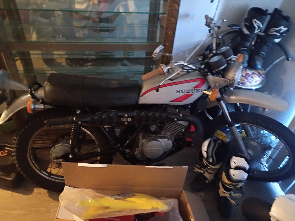 1973 Suzuki 185 Parts
