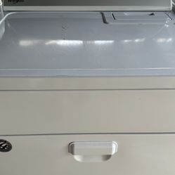 WHIRLPOOL HE KING SIZE ELECTRIC DRYER. PERFECT WORKING CONDITION. 