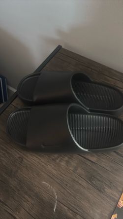 Nike slides
