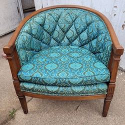 Mid Century Fairfield Antique Chairs