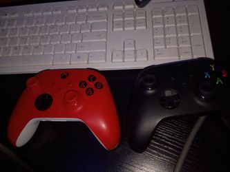 Xbox Series Controllers