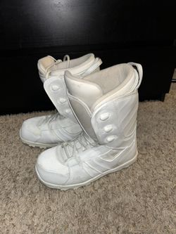 Siren Snowboard boots women’s size 9