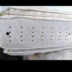 King Size Double Pillowtop Mattress And Box Springs Set