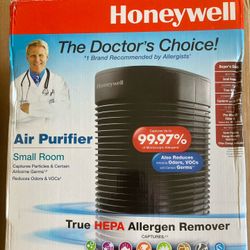 TRUE HEPA ALLERGEN REMOVER