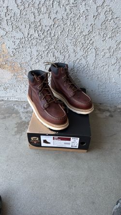 Red Wing Men’s Boots Size 10.5 Safety Toe