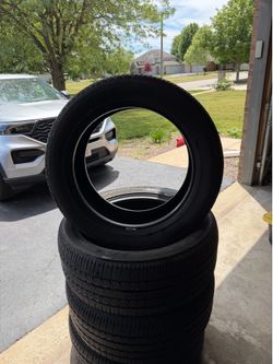 LLANTAS USADAS BRIDGESTONE 265/50R20 - SET DE 4 $420 YA INSTALADAS Y BALANCEADAS A DOMICILIO