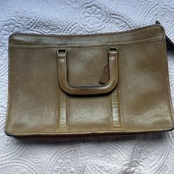 Vintage Coach briefcase (no Strap)