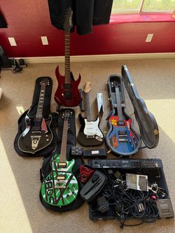 5 Electric Guitars + Pedalboard, Pedals, Microphone & Speaker Stands — Complete Music Gear Lot