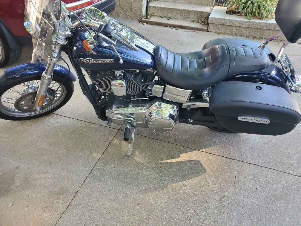 Photo 2013 Harley Superglide Custom