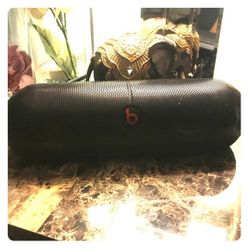 Beats Pill