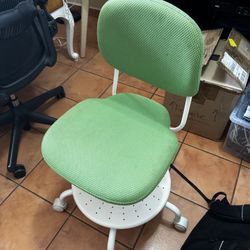 Adorable IKEA Kids Chair: Green and White Delight for Playful Spaces!