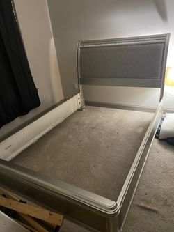 Queen size bed frame ALL WOOD