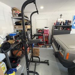Pull Up Tower