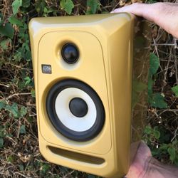 SINGLE gold krk rokit 5 powered active monitor dj production speaker