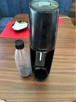 SodaStream Fizzi Sparkling Water Maker