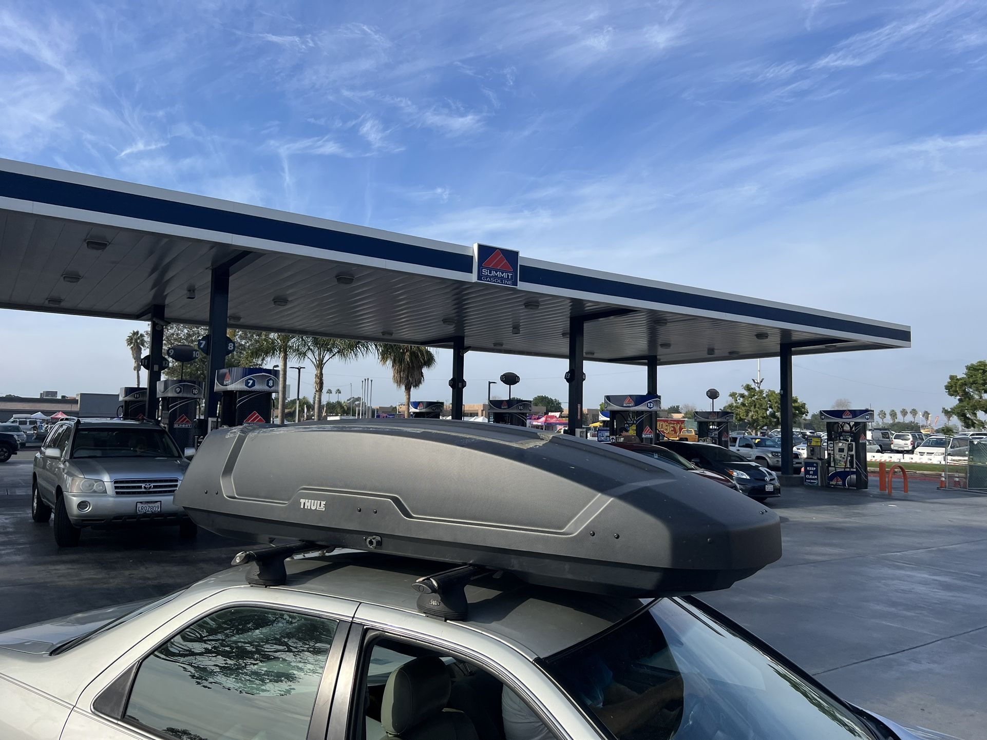 Thule Force XT Rooftop Cargo Box and solar panel for Sale in San