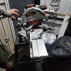 Craftsman 10" Corded Miter Saw W/ Table