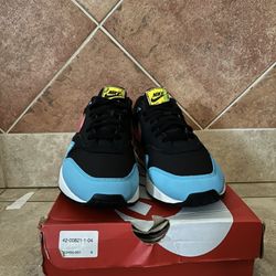 Nike Size 9.5
