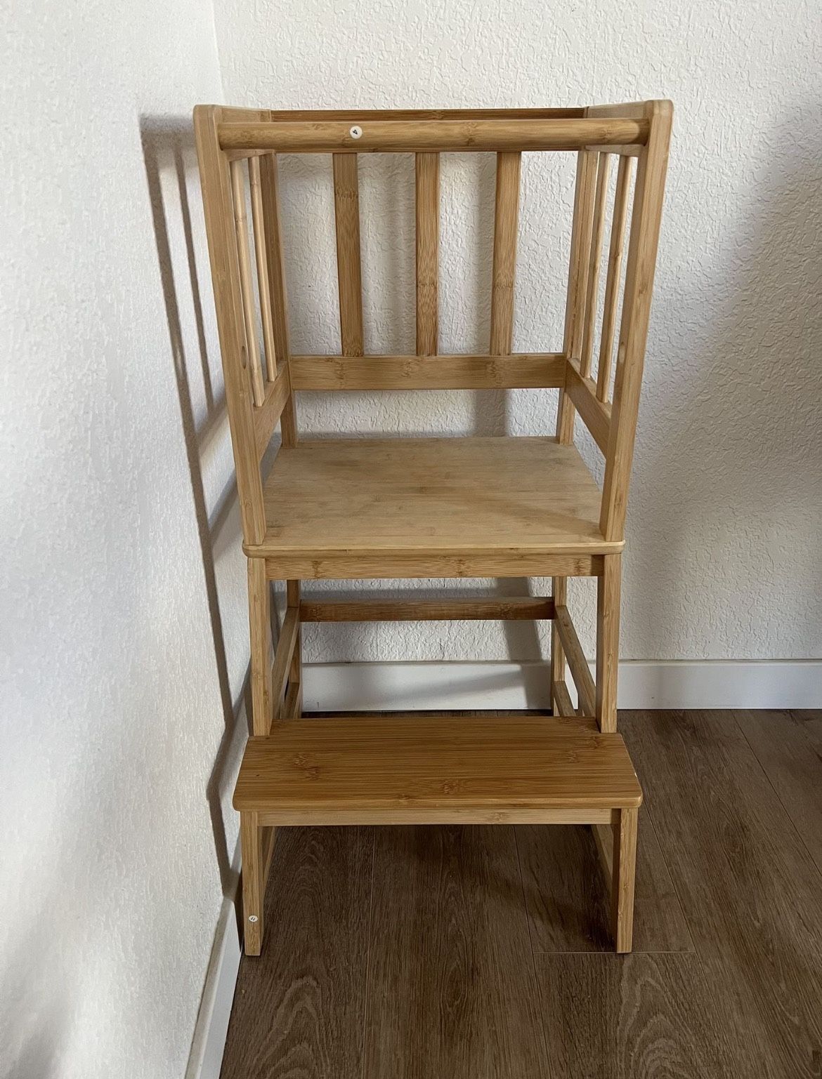 Children’s Kitchen Step Stool/bench