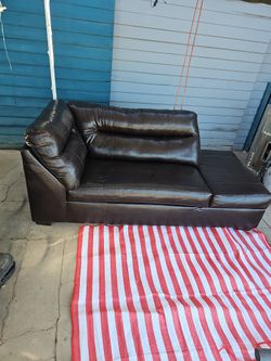 Sillon. 2. .3. Personas