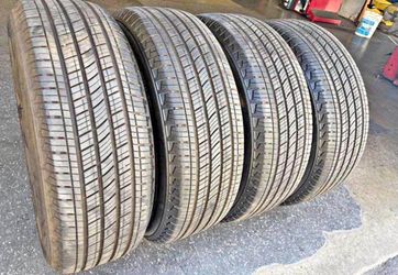 245/70/17 Michelin 🌟🌟 Vendo un set de llantas con 80% de vida las 4 🌟🌟🤩