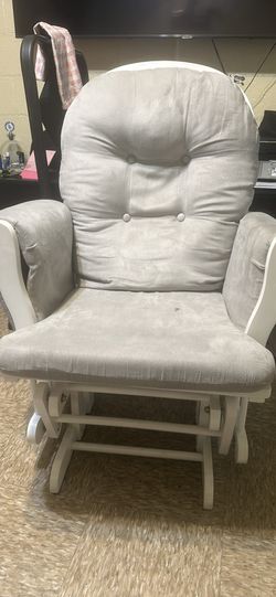 Rocking Chair With Ottoman