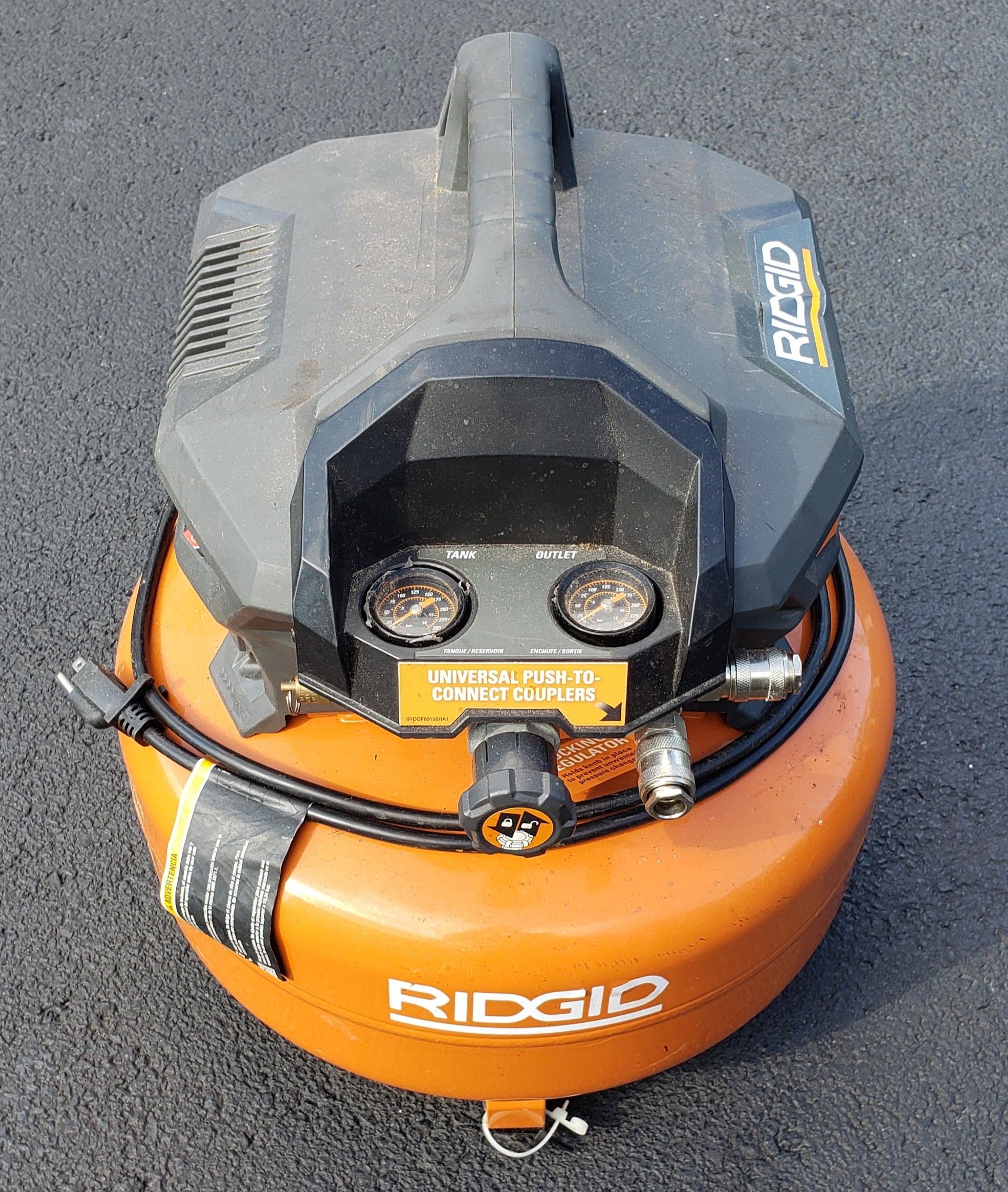 Ridgid 6 Gallon 150 PSI, Maintenance Free, Portable Electric Pancake ...