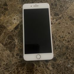 Iphone 7 Plus 128 GB With A Durable Black Case