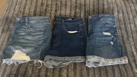 Women’s shorts Size 12