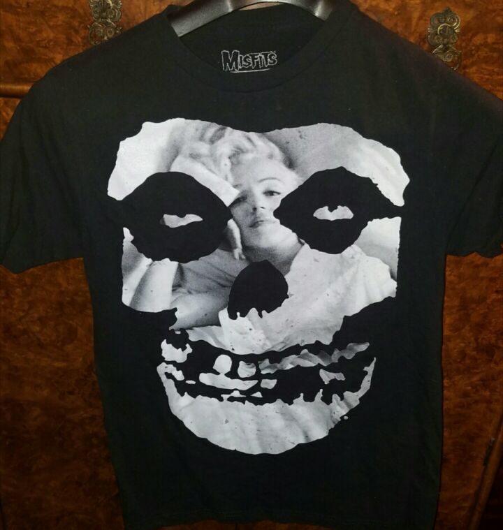 Ladies Marilyn Monroe Misfits Shirt