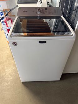 Seattle Used Appliance Warehouse full of nice Certified Gently Used Washer Dryer Refrigerator Oven Stove Stackable Free Warranty