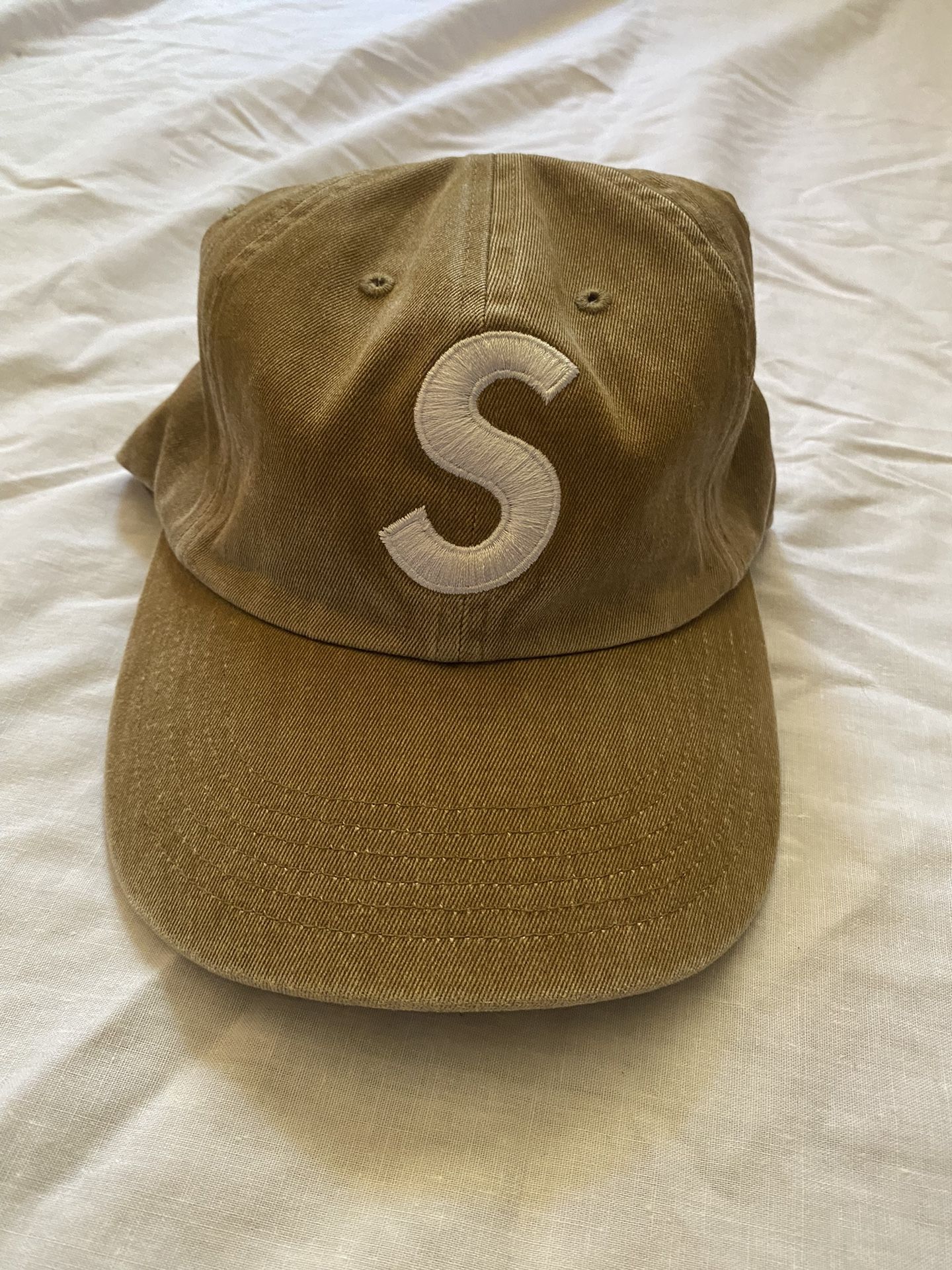 Supreme Dad Hat S Logo