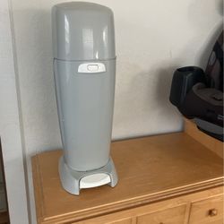 Diaper Genie Complete 
