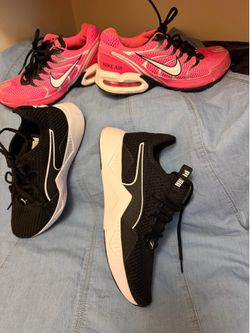Nike pumas usados buenas condiciones $75 por ambo vendiwndo juentos      Size 8