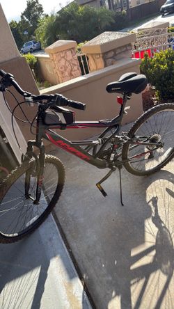 Hyper bike excellent for cruising