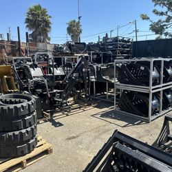 Skid steer/ Track Skid Steer/ Mini Excavator/ Mini Skip Skid Attachment 