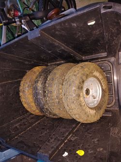 4 spare wheels