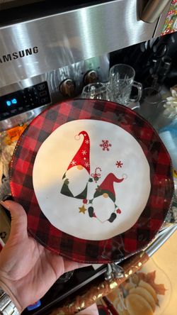 8 Christmas Gnome Dinner Plate