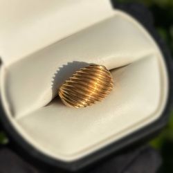 Jewelry 14k solid yellow gold shell shape ring size 3.50