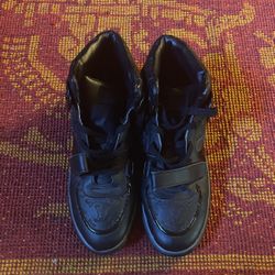 Louis Vuitton Tennis Shoes 