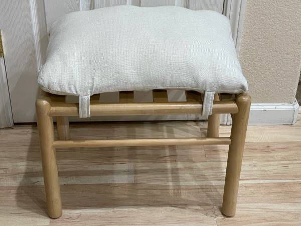 Brand New 22” Wood Ottoman Small Bench Cream Cushion Stool