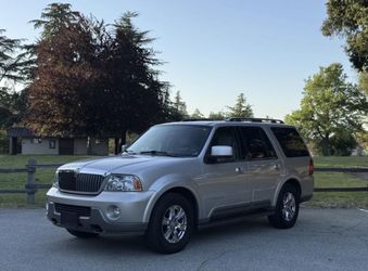 2004 Lincoln Navigator