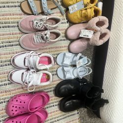 Girl shoes Size 12/13