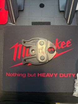 Milwaukee M12 PEX Crimping Tool Jaw 3/4 in Clamp Size 49-16-2451C