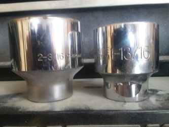 Truck sockets/ 1 13/16. 2 3/16
