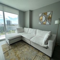 White Cloud Sectional (Brand New In Box)