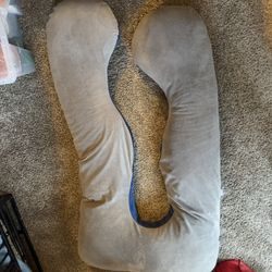 Pregnancy pillow 