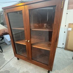 Glass wooden shelve