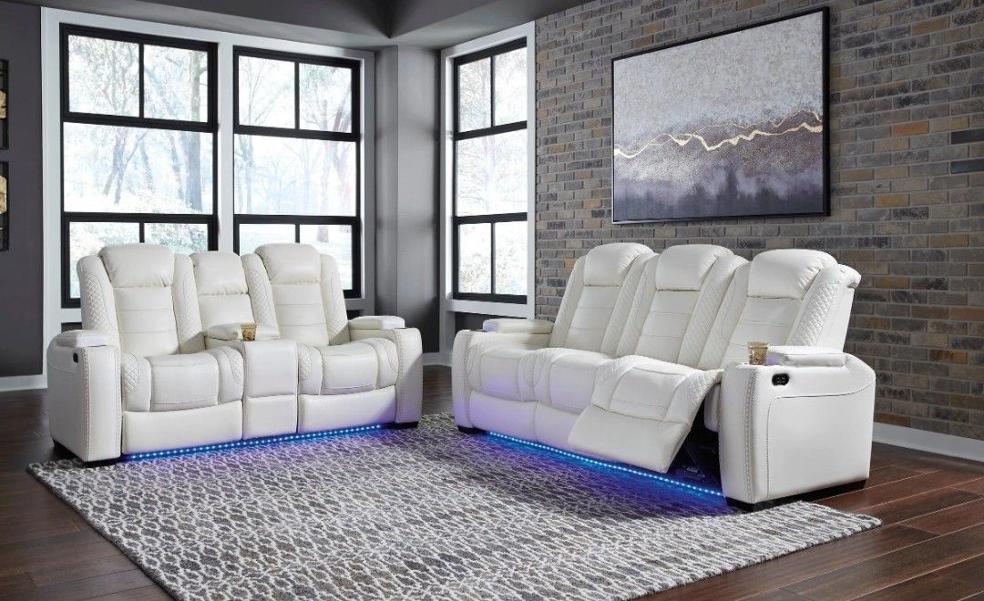 Party Time Power Reclining White Set

